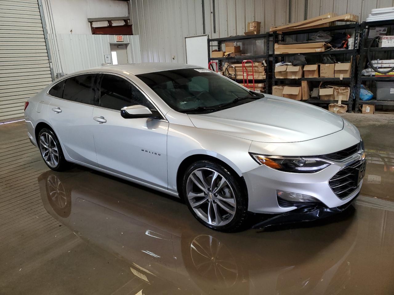 2022 Chevrolet Malibu - Image 4