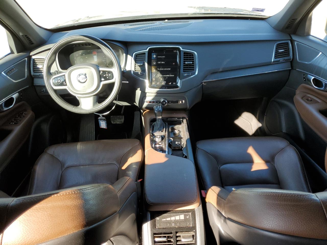 2020 Volvo XC90 - Image 8