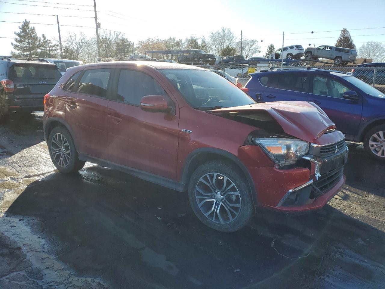 2017 Mitsubishi Outlander - Image 4