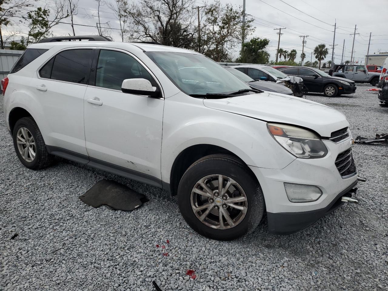 2017 Chevrolet Equinox - Image 4