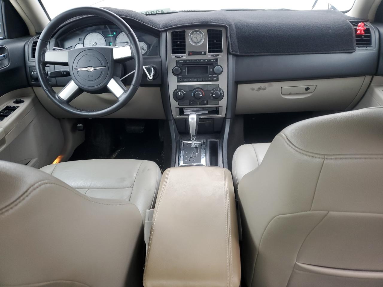2007 Chrysler 300 - Image 8