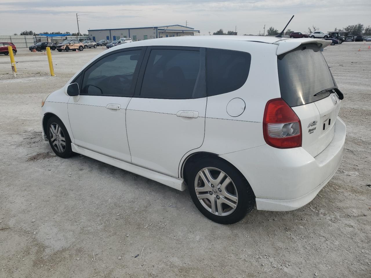 2007 Honda Fit - Image 2