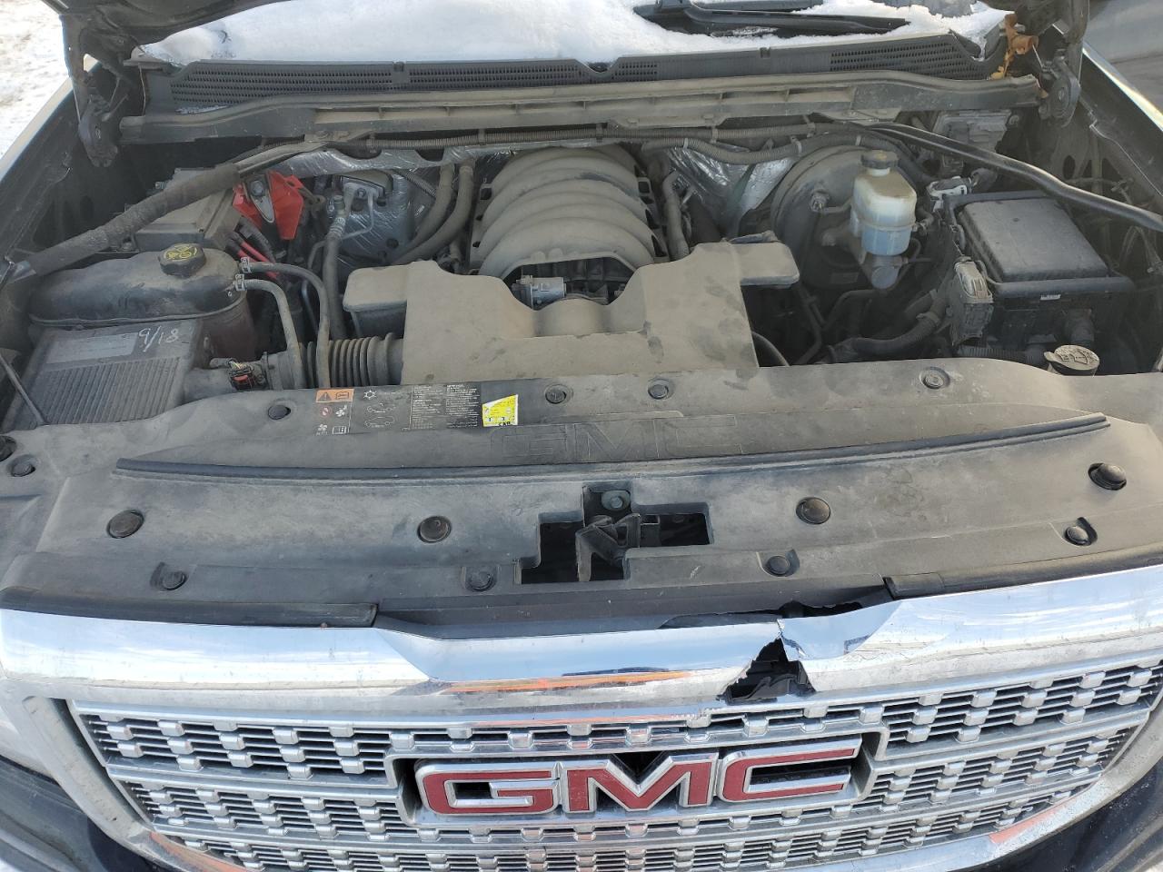 2016 GMC Sierra - Image 11