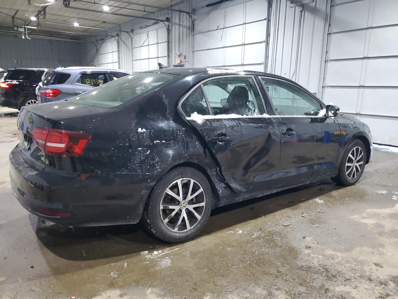 2017 Volkswagen Jetta - Image 3