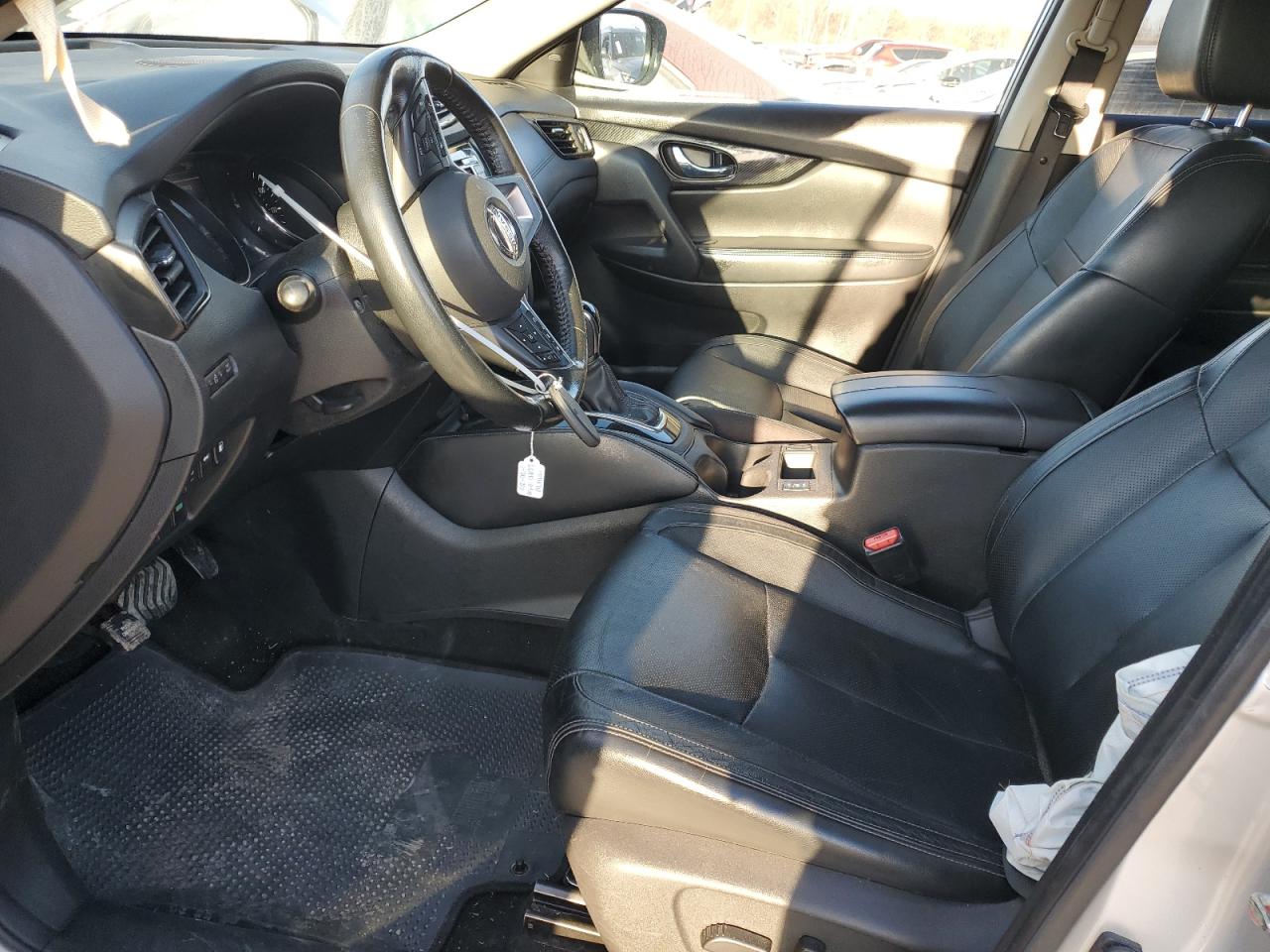 2018 Nissan Rogue - Image 7
