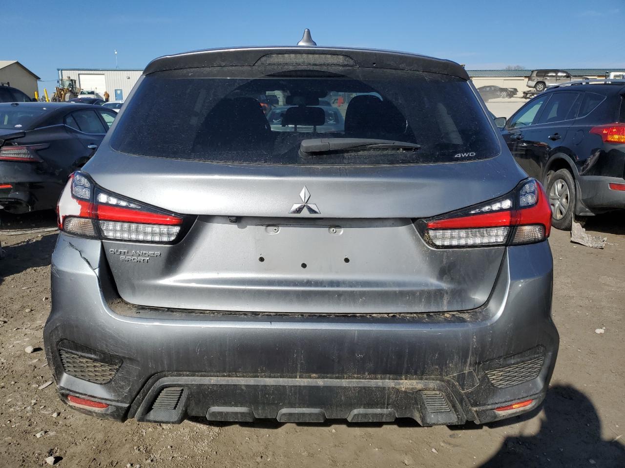 2024 Mitsubishi Outlander - Image 6