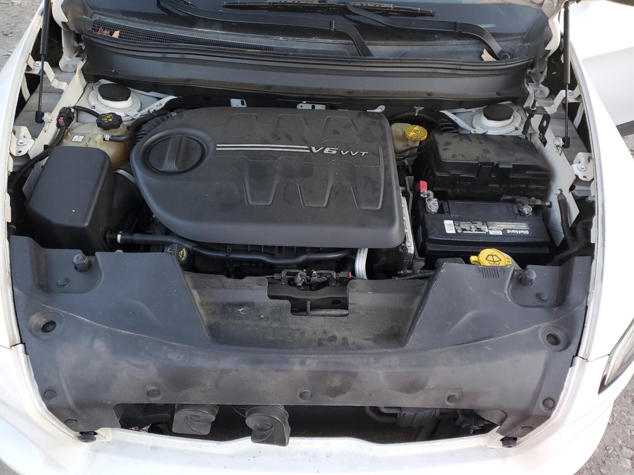 2016 Jeep Grand Cherokee - Image 12