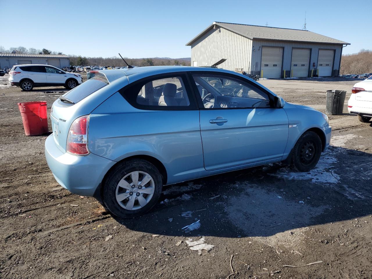 2010 Hyundai Accent - Image 3