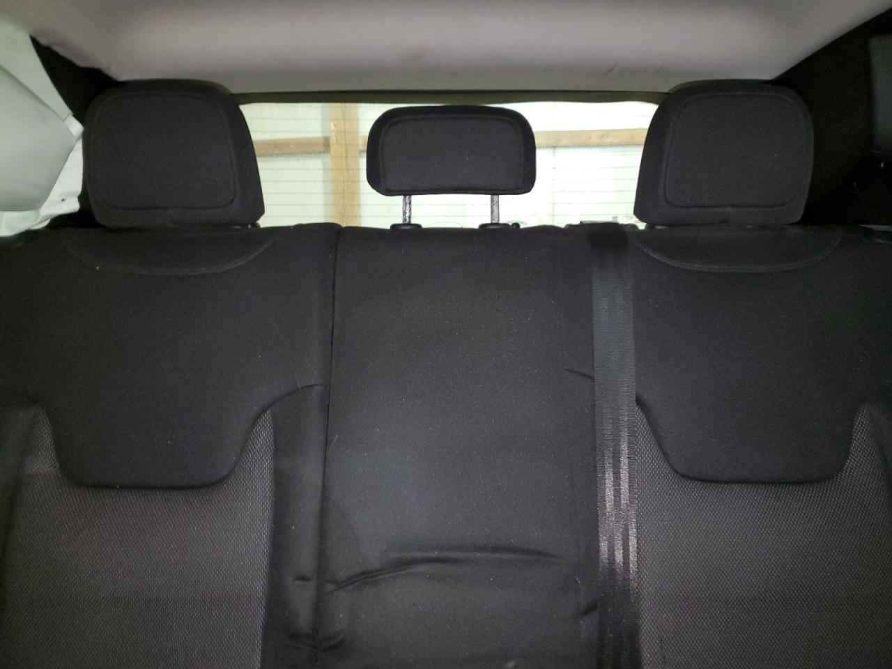 2020 Jeep Renegade - Image 10