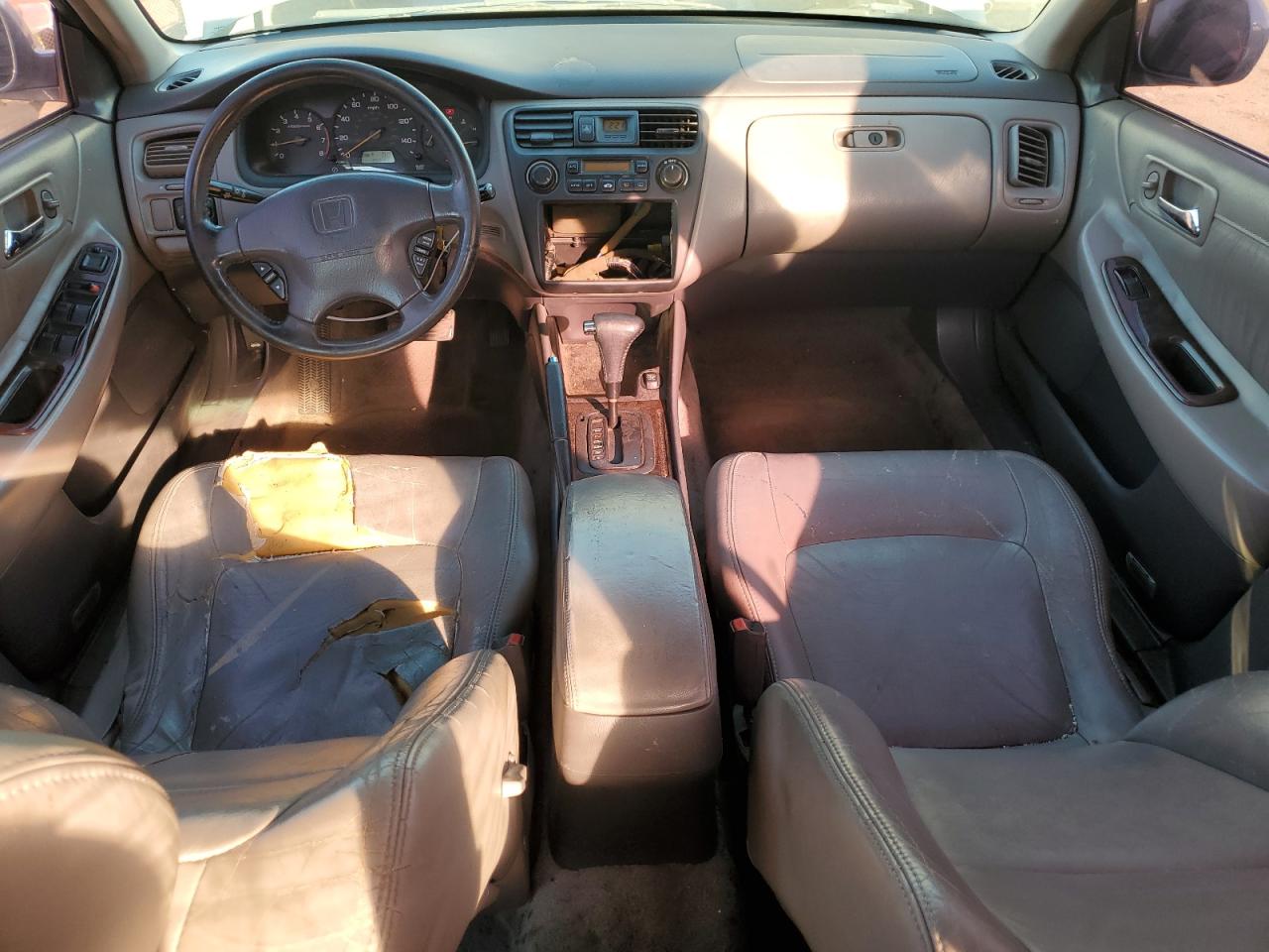 2000 Honda Accord - Image 8