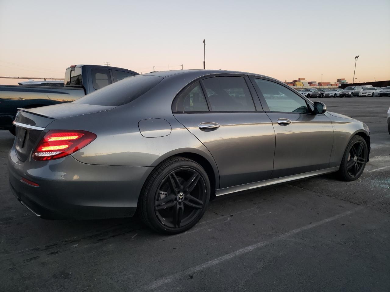 VIN WDDZF4JB9KA567825 2019 MERCEDES-BENZ E-CLASS no.3