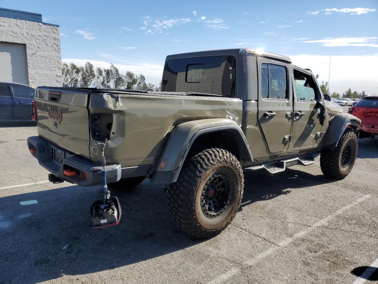 2020 Jeep Gladiator - Image 3