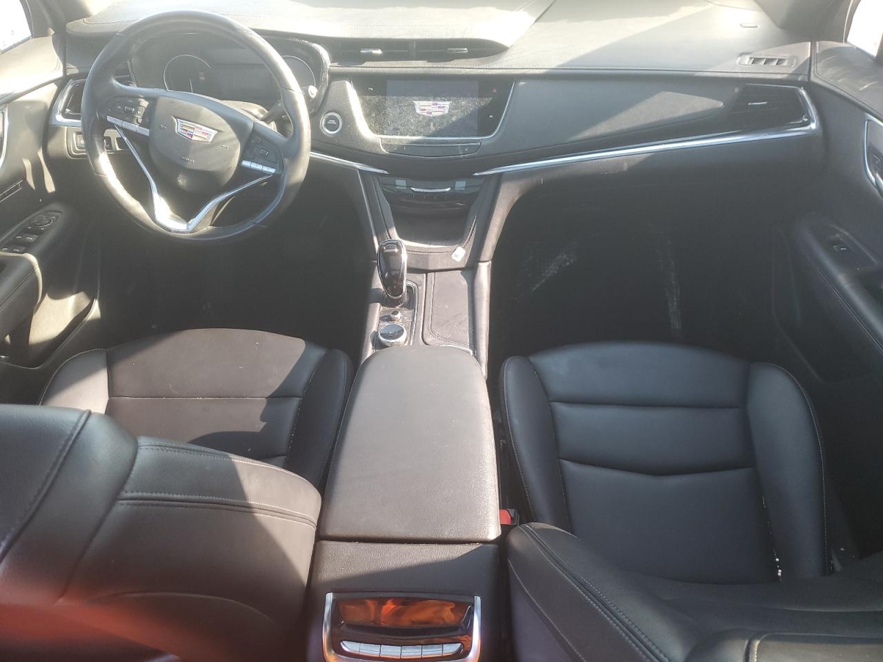2022 Cadillac XT6 - Image 8