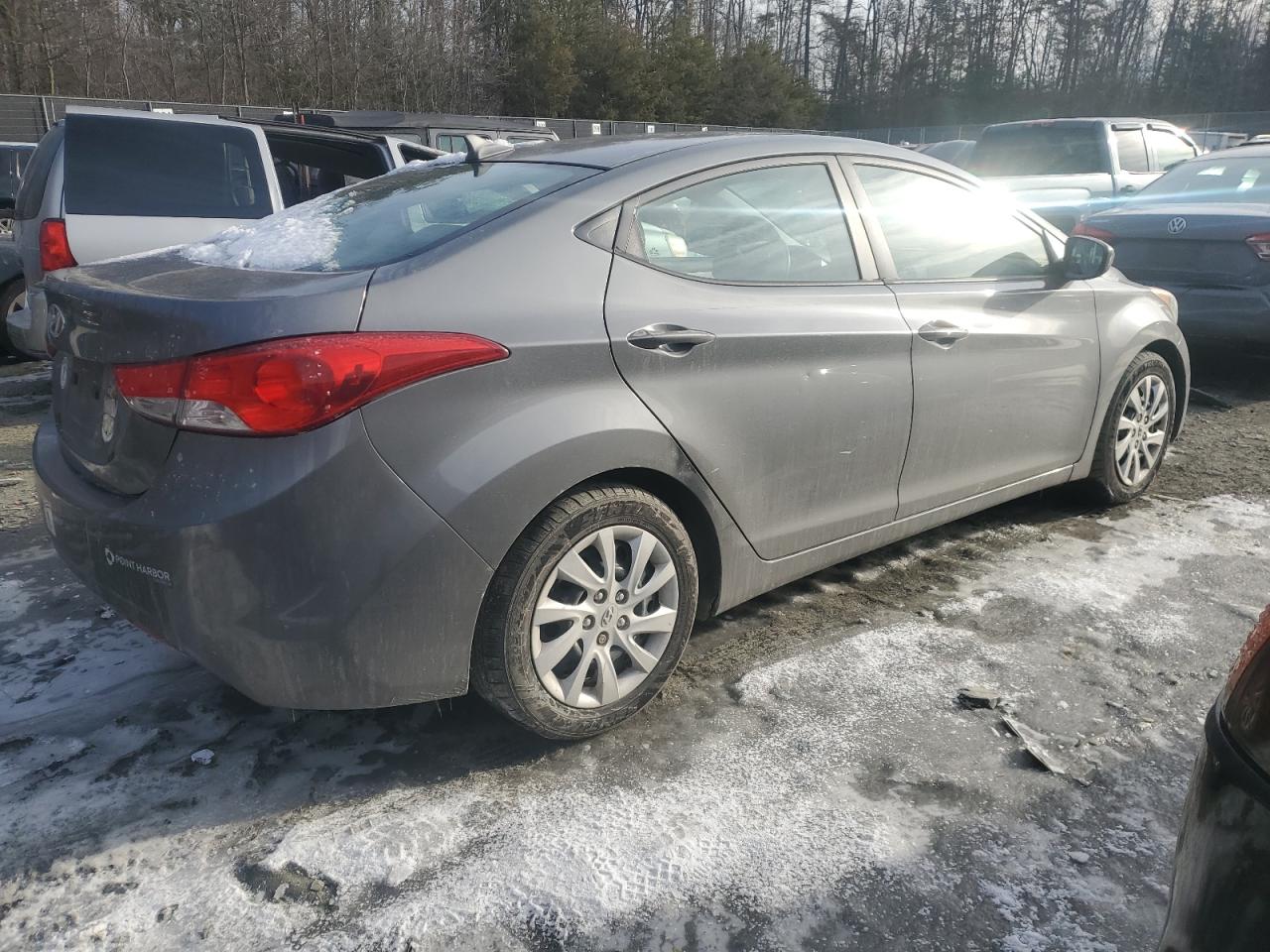 2013 Hyundai Elantra - Image 3