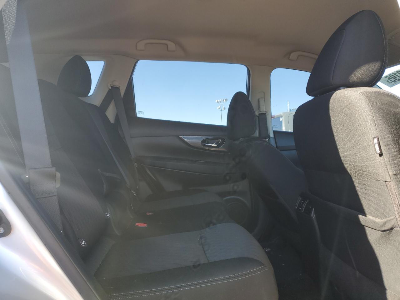 2017 Nissan Rogue - Image 11