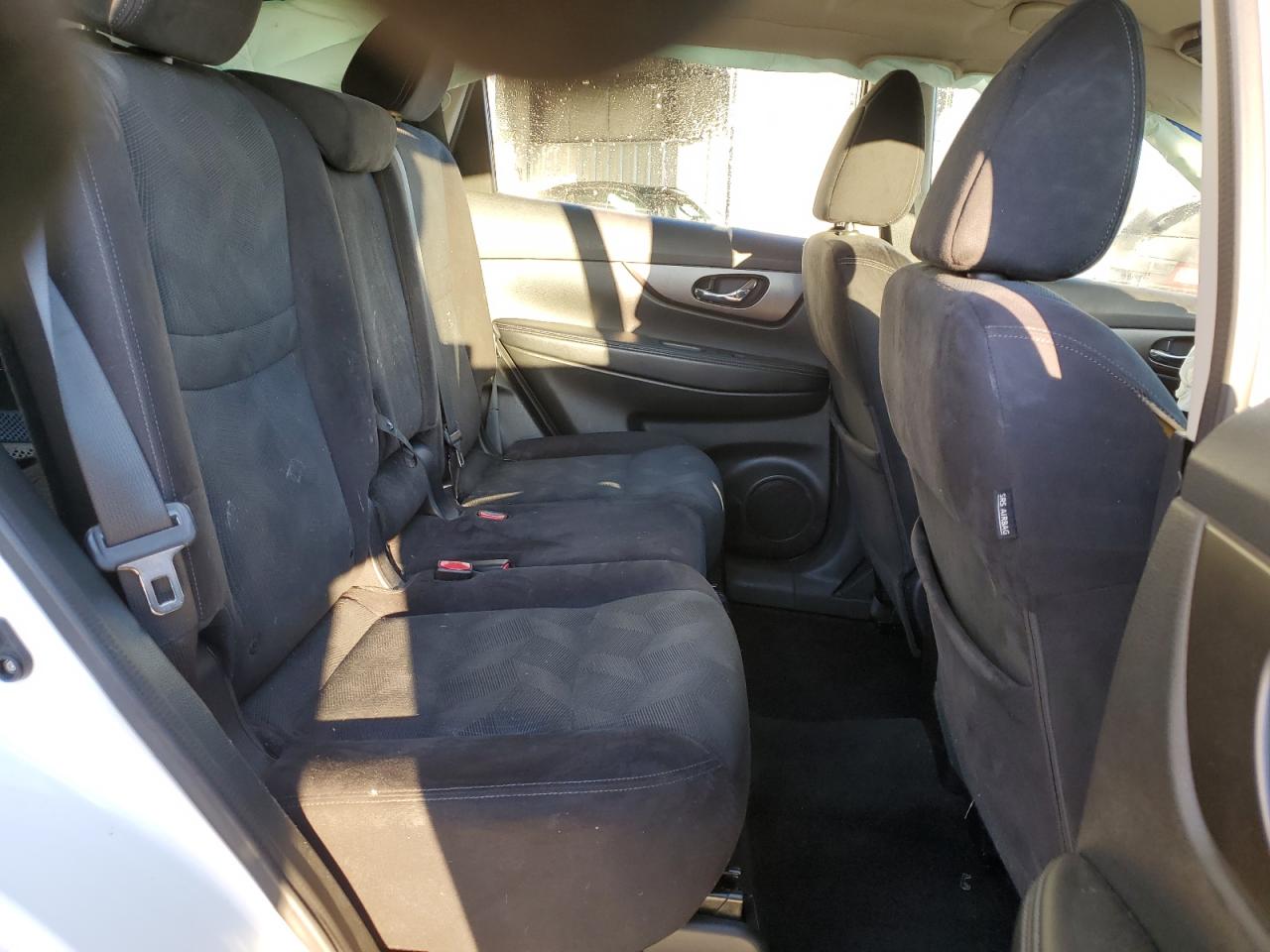 2014 Nissan Rogue - Image 11