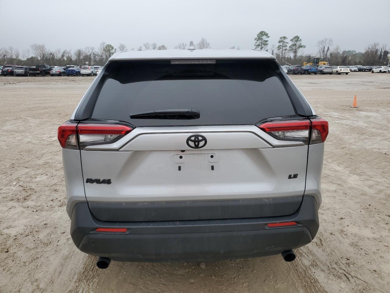 2024 Toyota RAV 4 - Image 6
