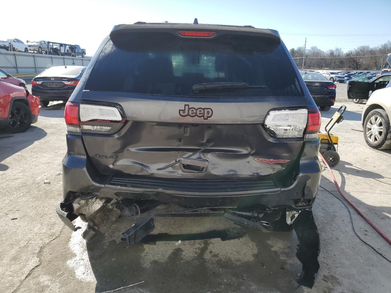 2019 Jeep Grand Cherokee - Image 6