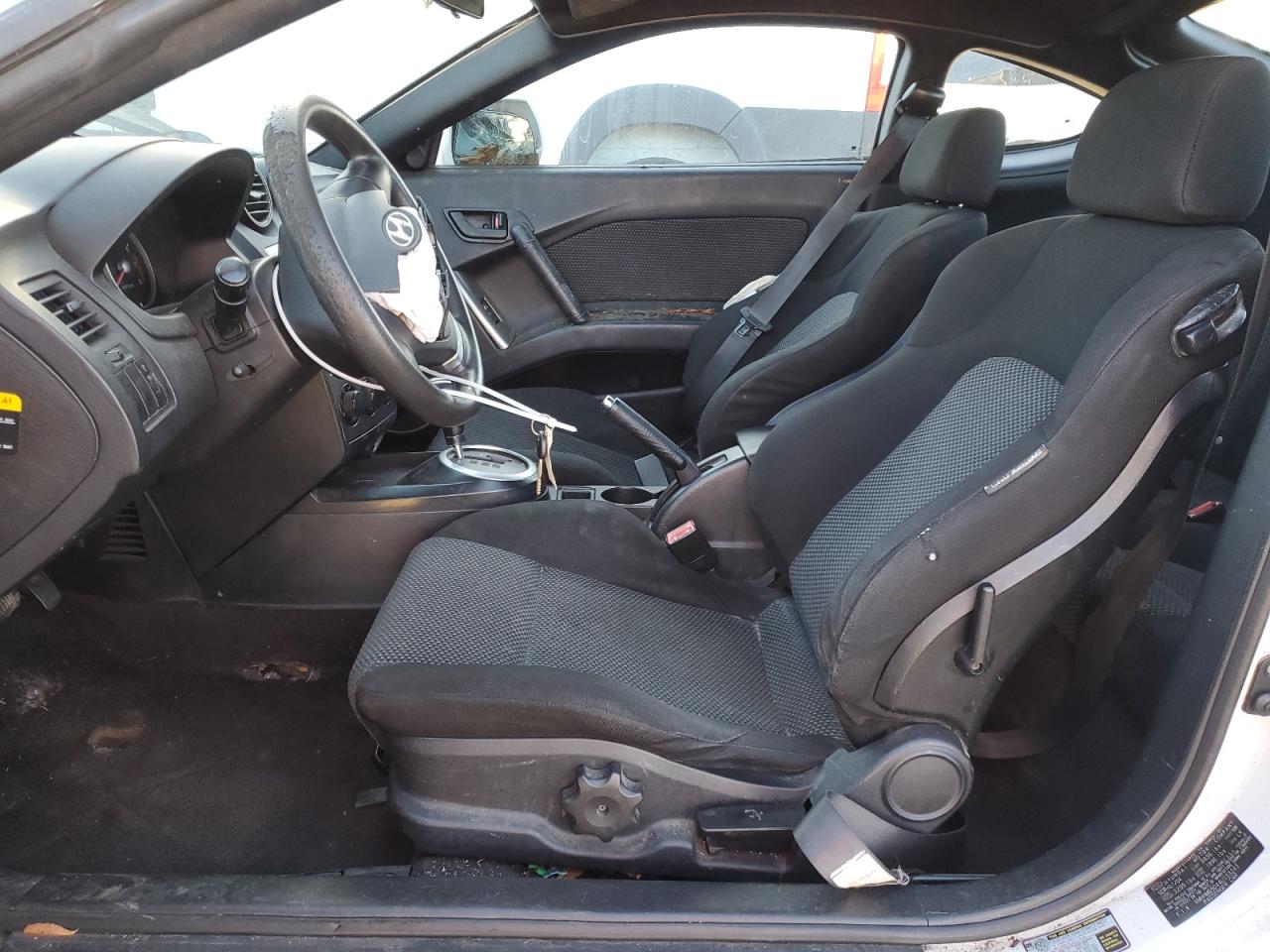 2004 Hyundai Tiburon VIN: KMHHM65DX4U153243 Lot: 87869805