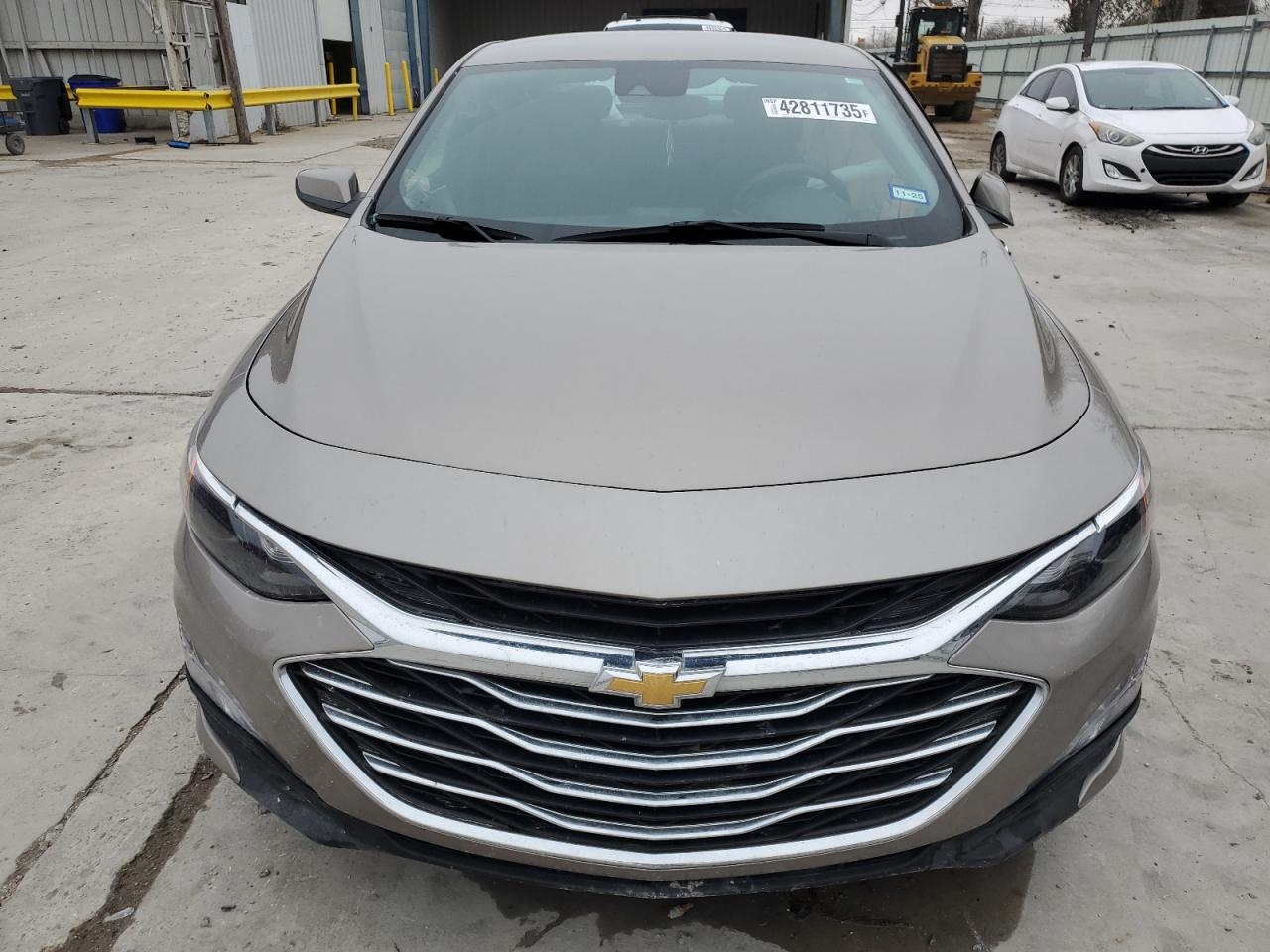 2023 Chevrolet Malibu - Image 5