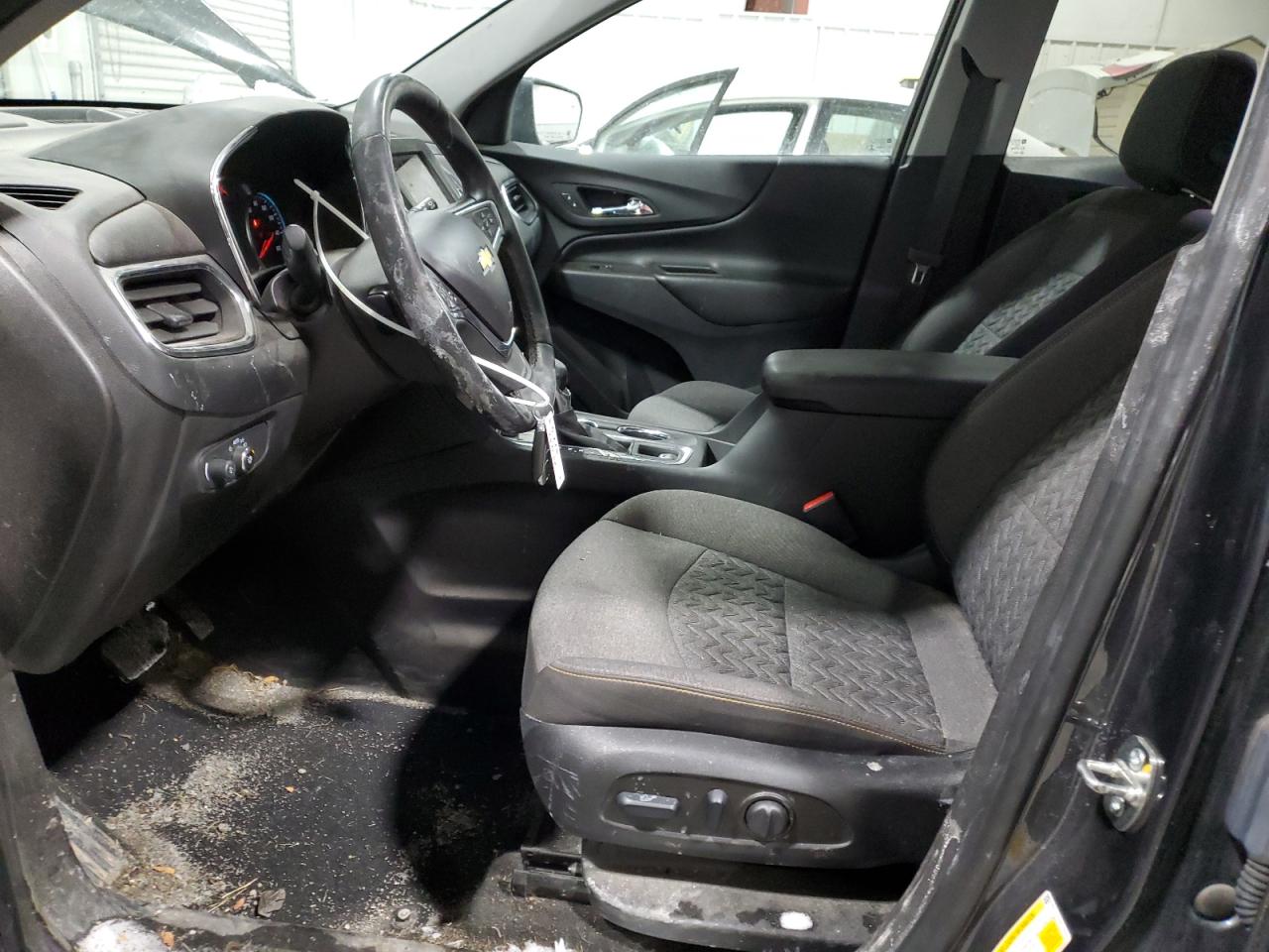 2023 Chevrolet Equinox - Image 7