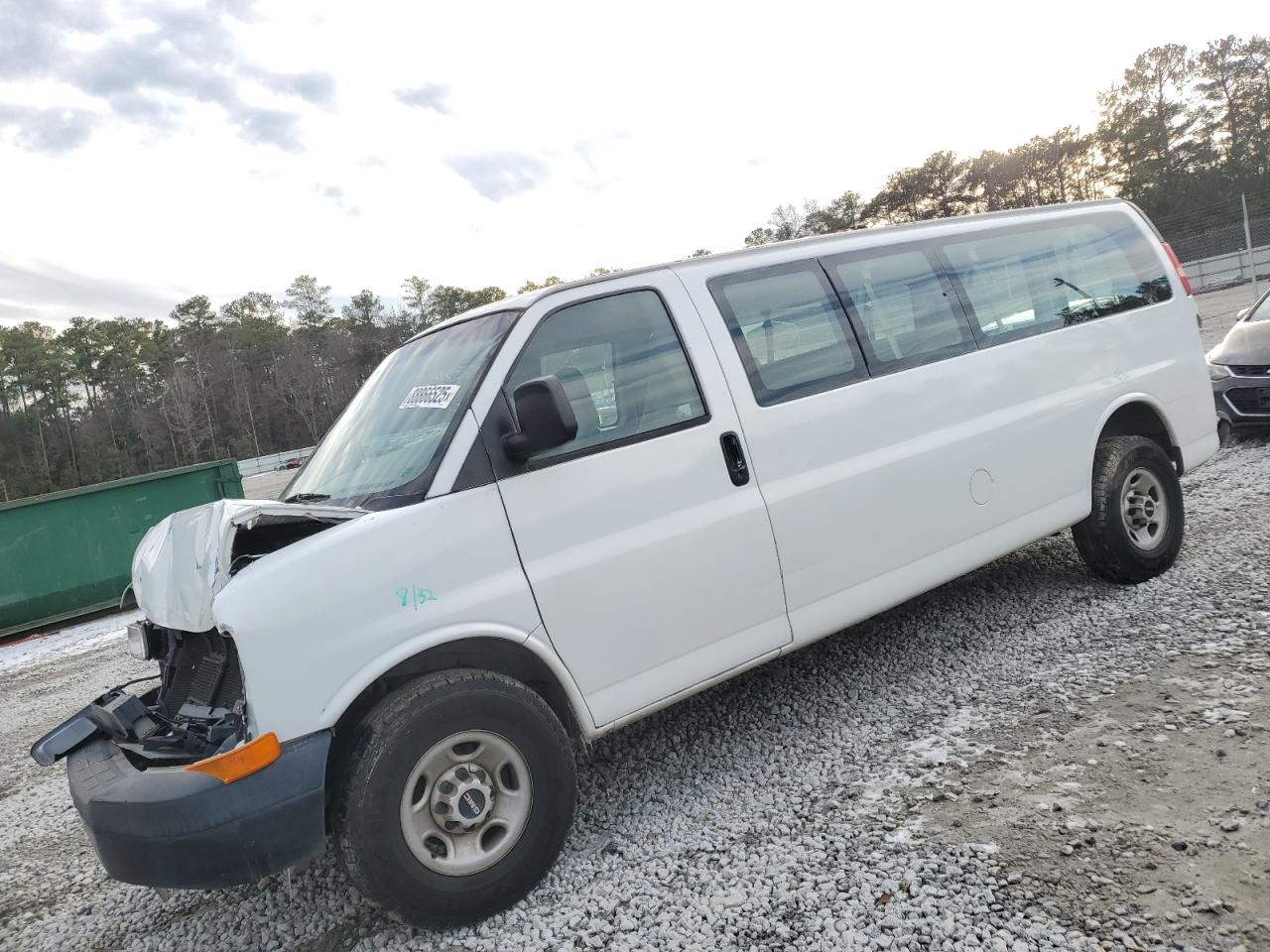 2007 GMC Savana - Image 1