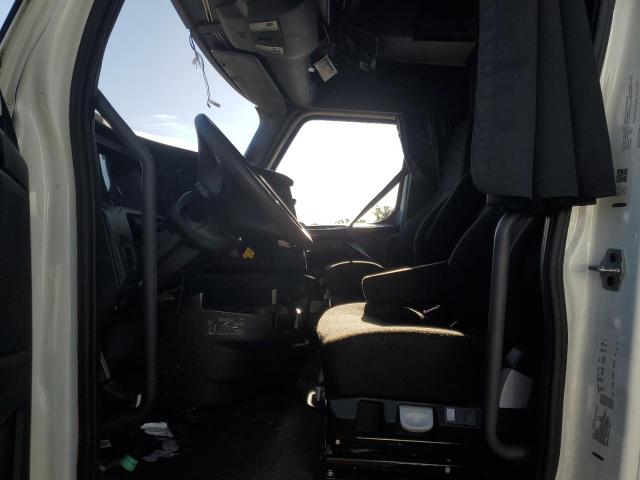 2024 FREIGHTLINER CASCADIA 126 