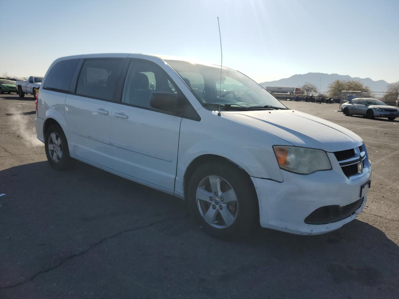 2014 Dodge Caravan - Image 4
