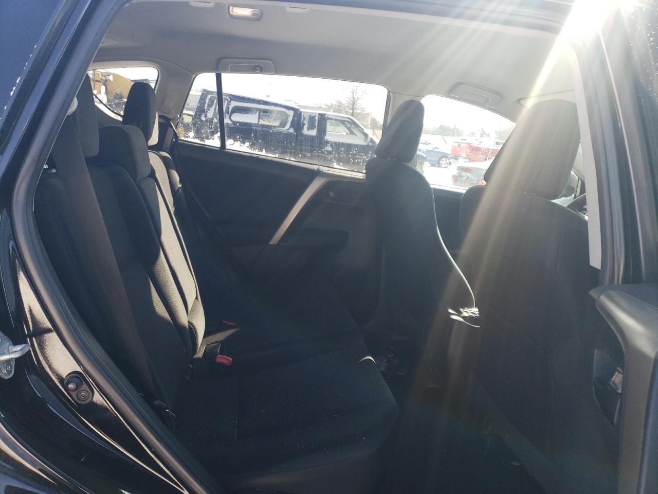 2014 Toyota RAV 4 - Image 11