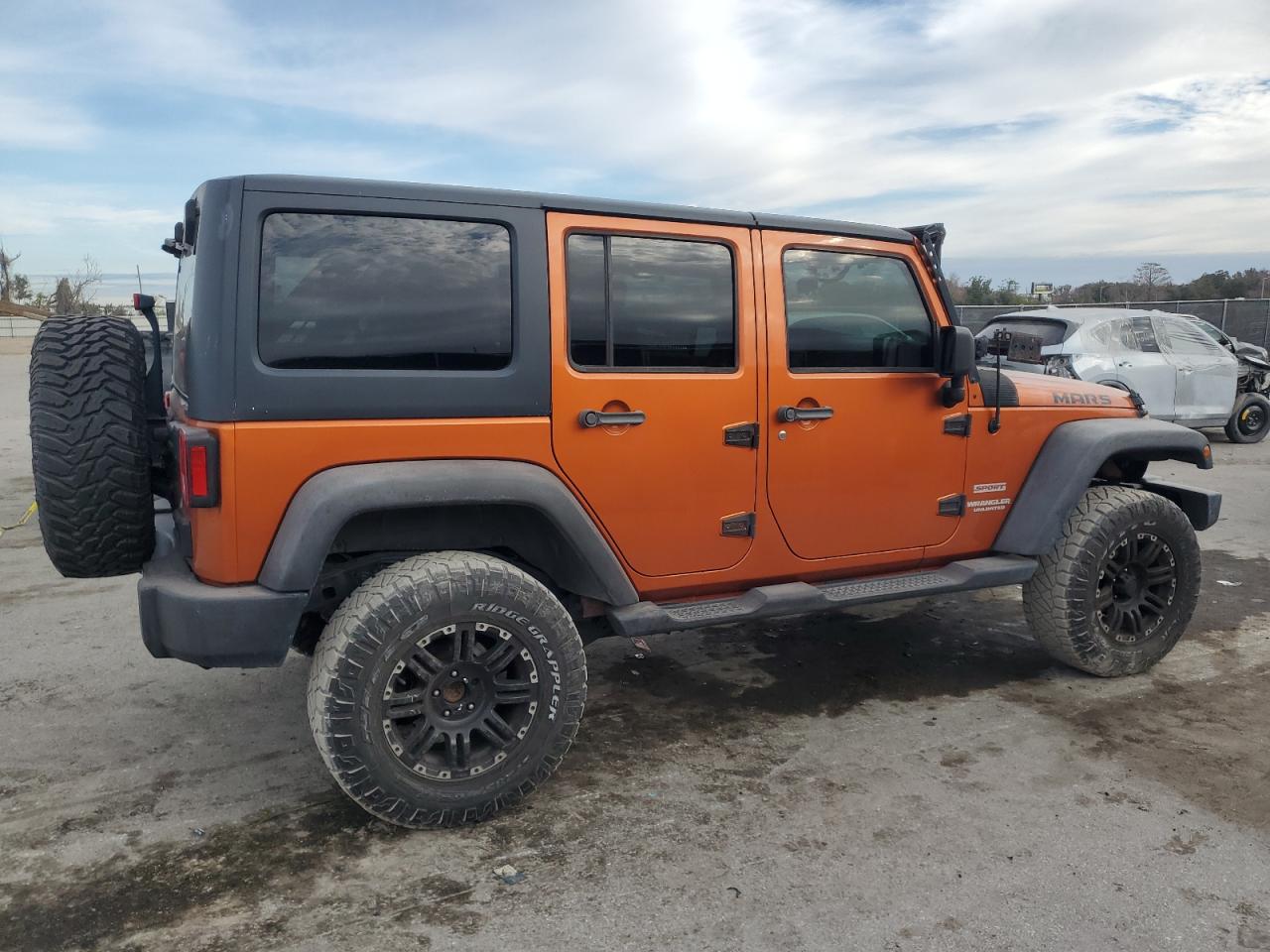 2011 Jeep Wrangler - Image 3