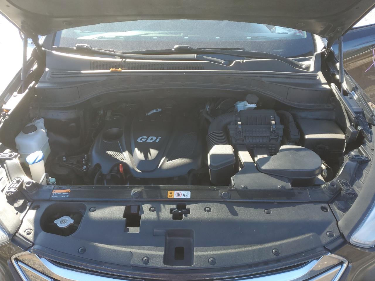2015 Hyundai Santa Fe - Image 12