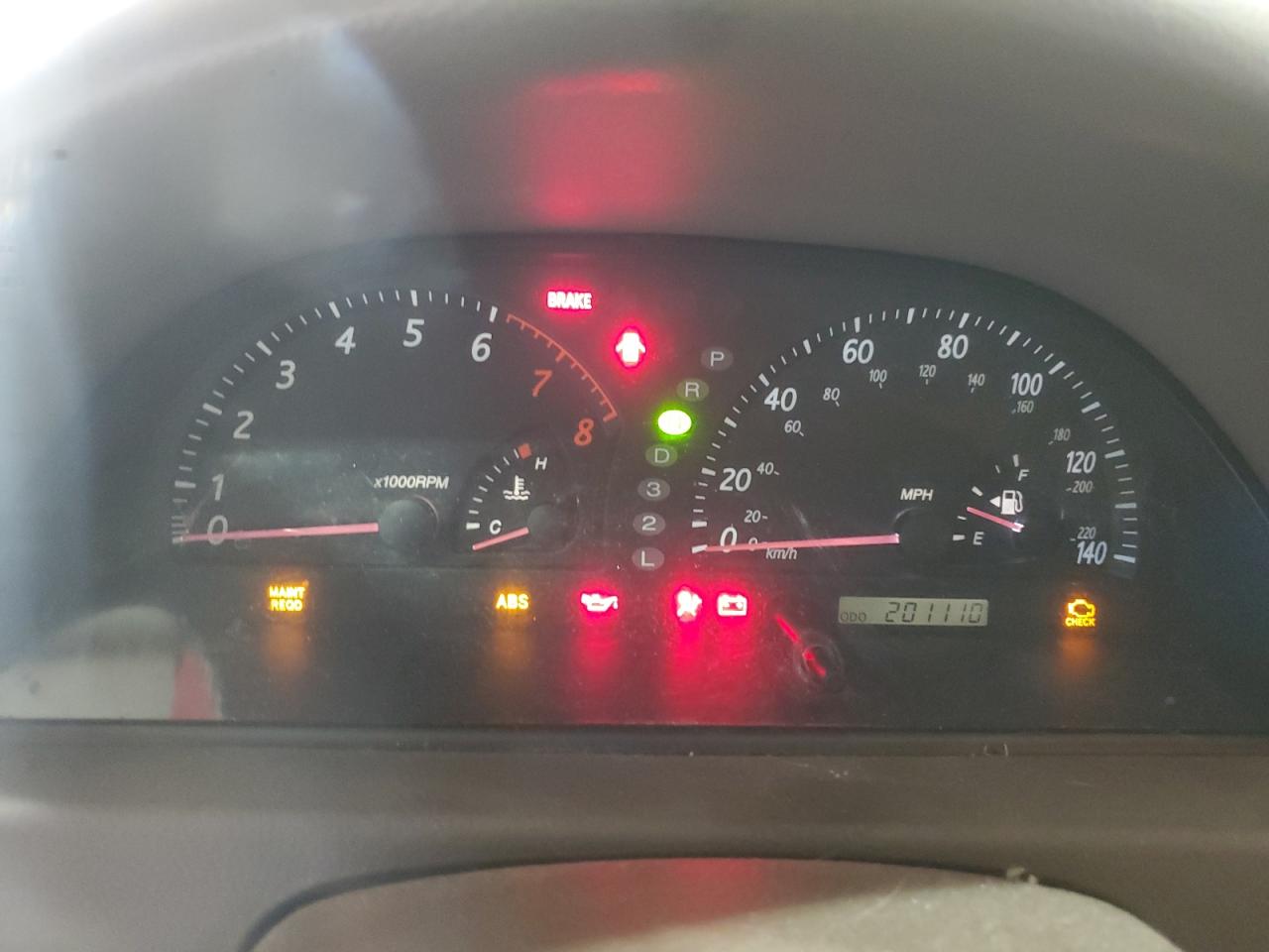 2004 Toyota Camry - Image 9