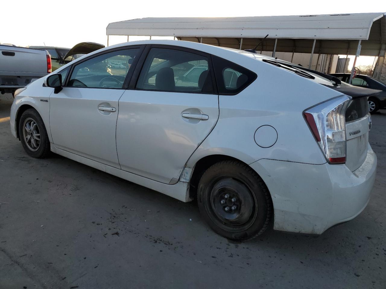 2011 Toyota Prius - Image 2