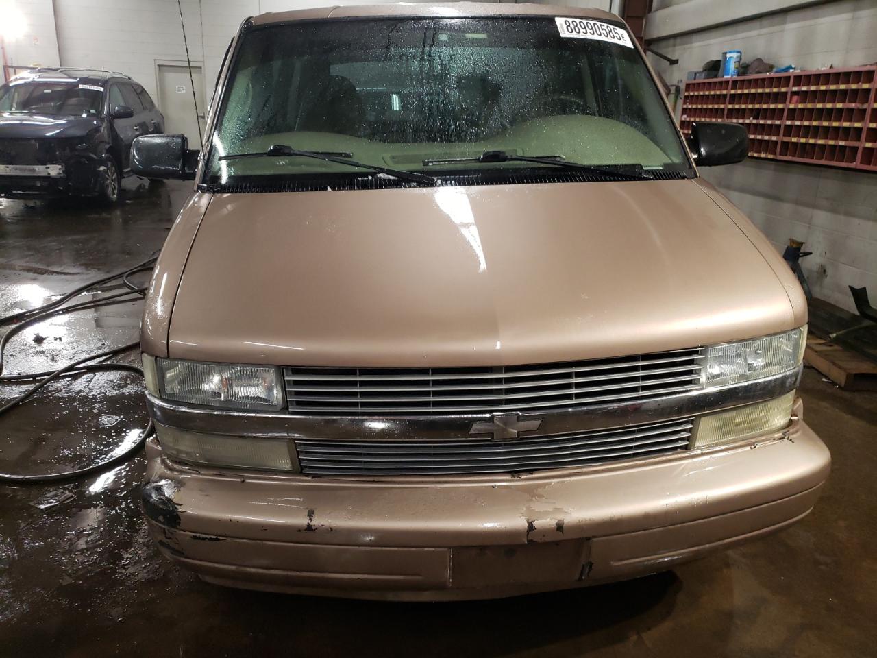 2003 Chevrolet Astro - Image 5