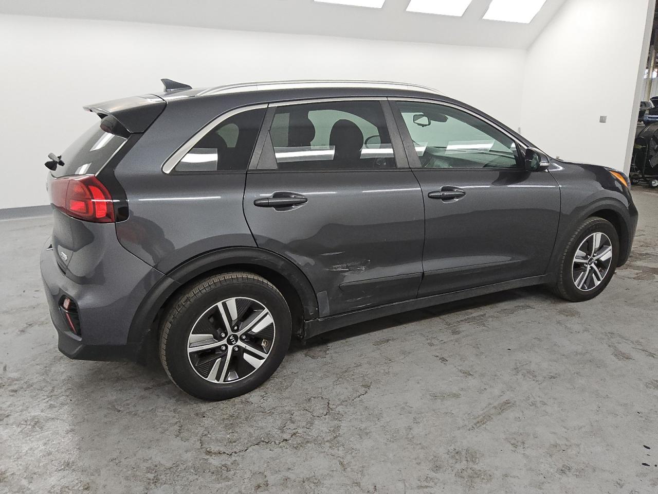2020 Kia Niro - Image 3