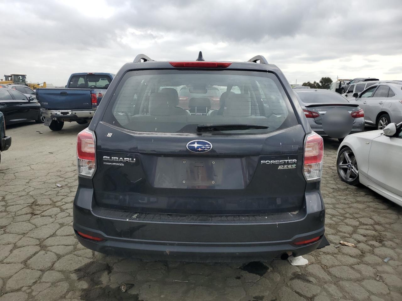 2017 Subaru Forester - Image 6