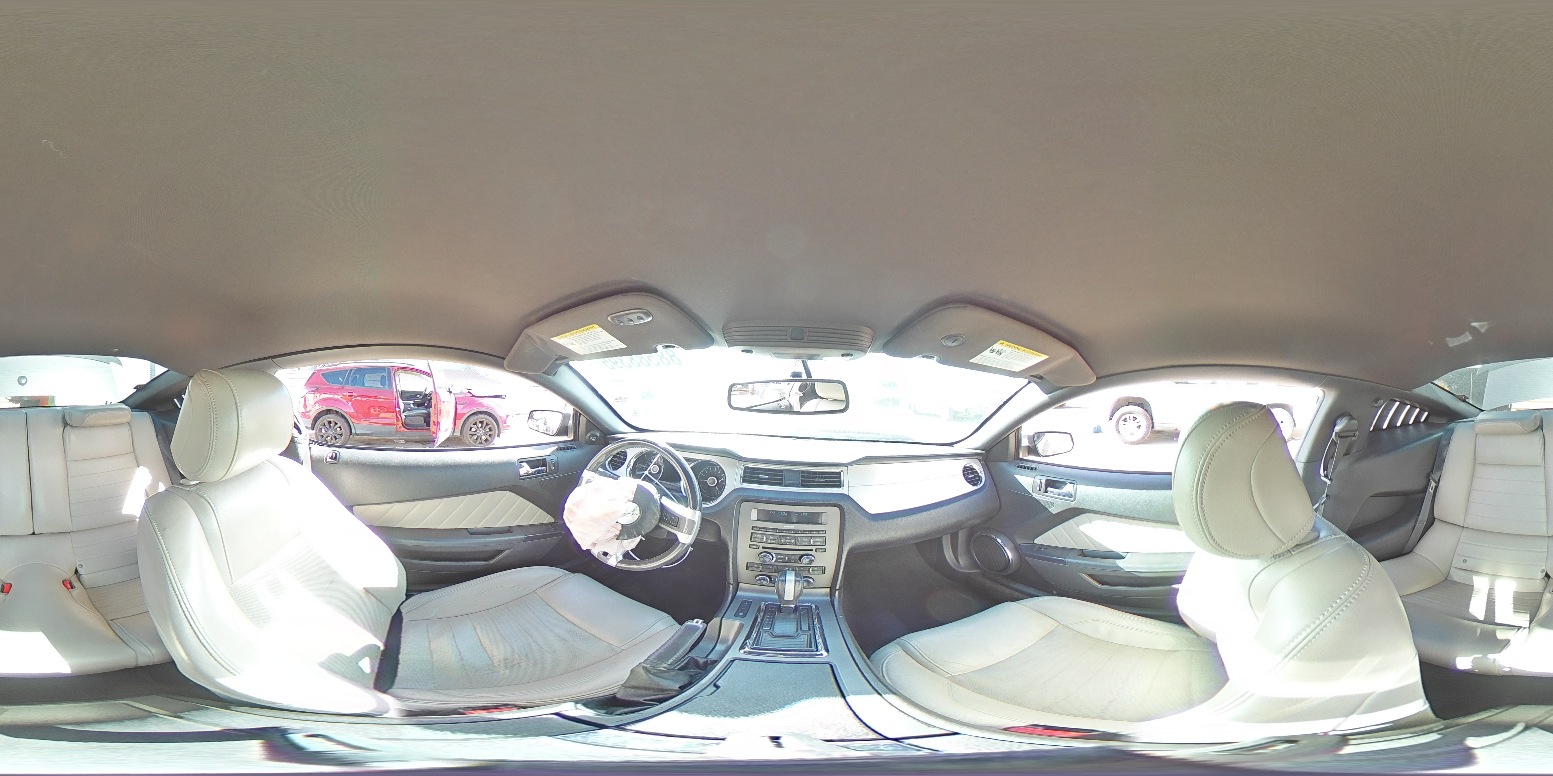 2014 Ford Mustang - Image 12