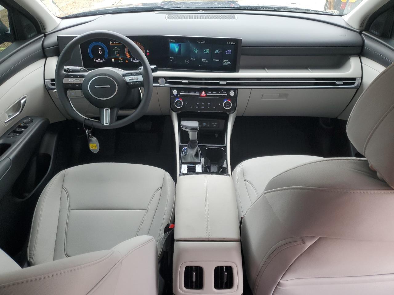 2025 Hyundai Tucson - Image 8