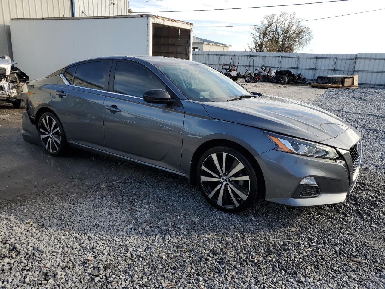 2021 Nissan Altima - Image 4