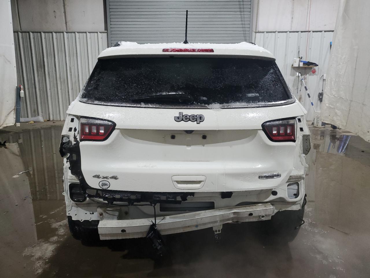 2018 Jeep Compass - Image 6