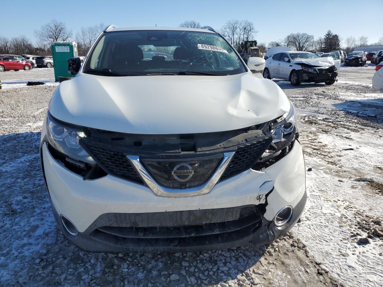 2017 Nissan Rogue - Image 5