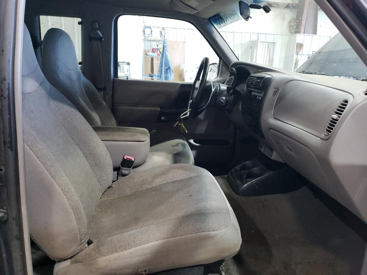 2000 Ford Ranger - Image 10