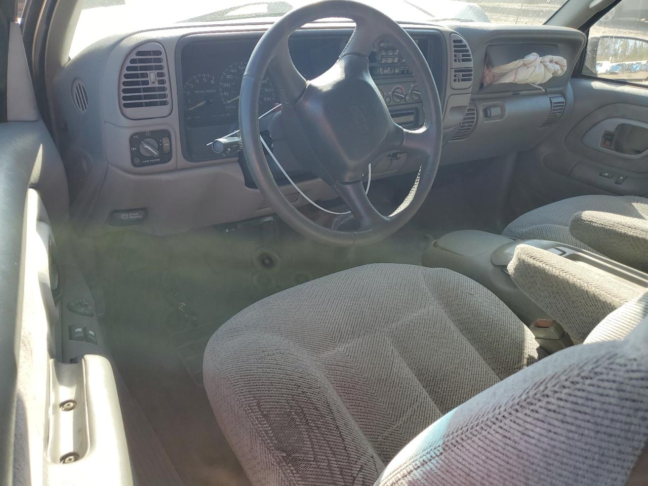 1998 Chevrolet GMT-400 - Image 8