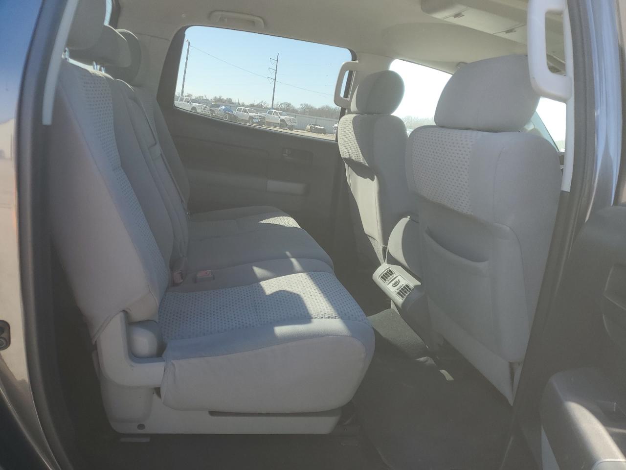 2012 Toyota Tundra - Image 10