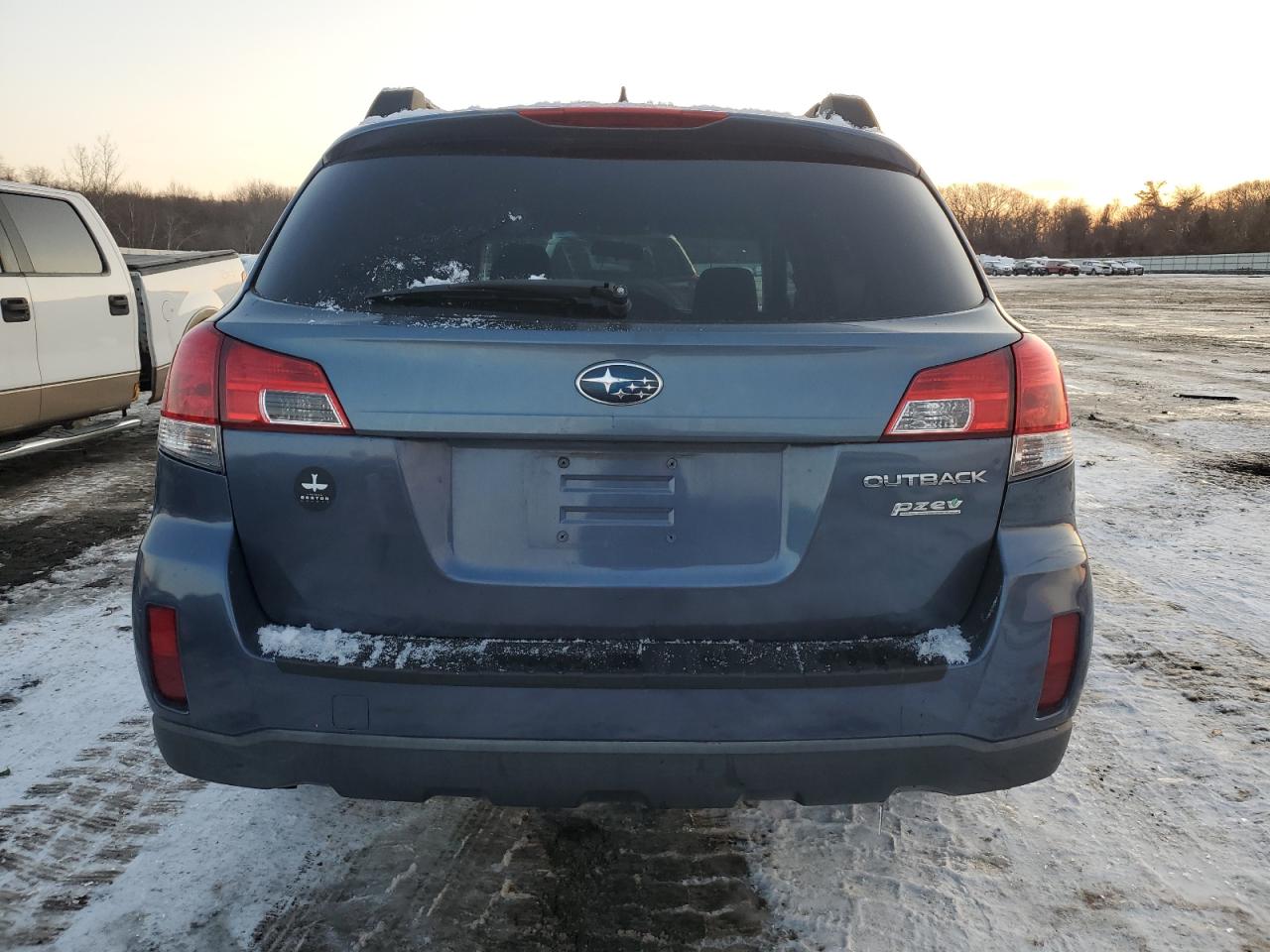 2014 Subaru Outback - Image 6