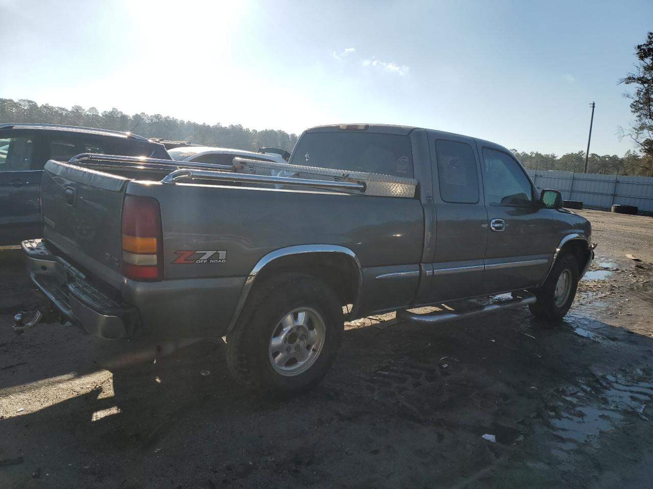 2002 GMC Sierra - Image 3