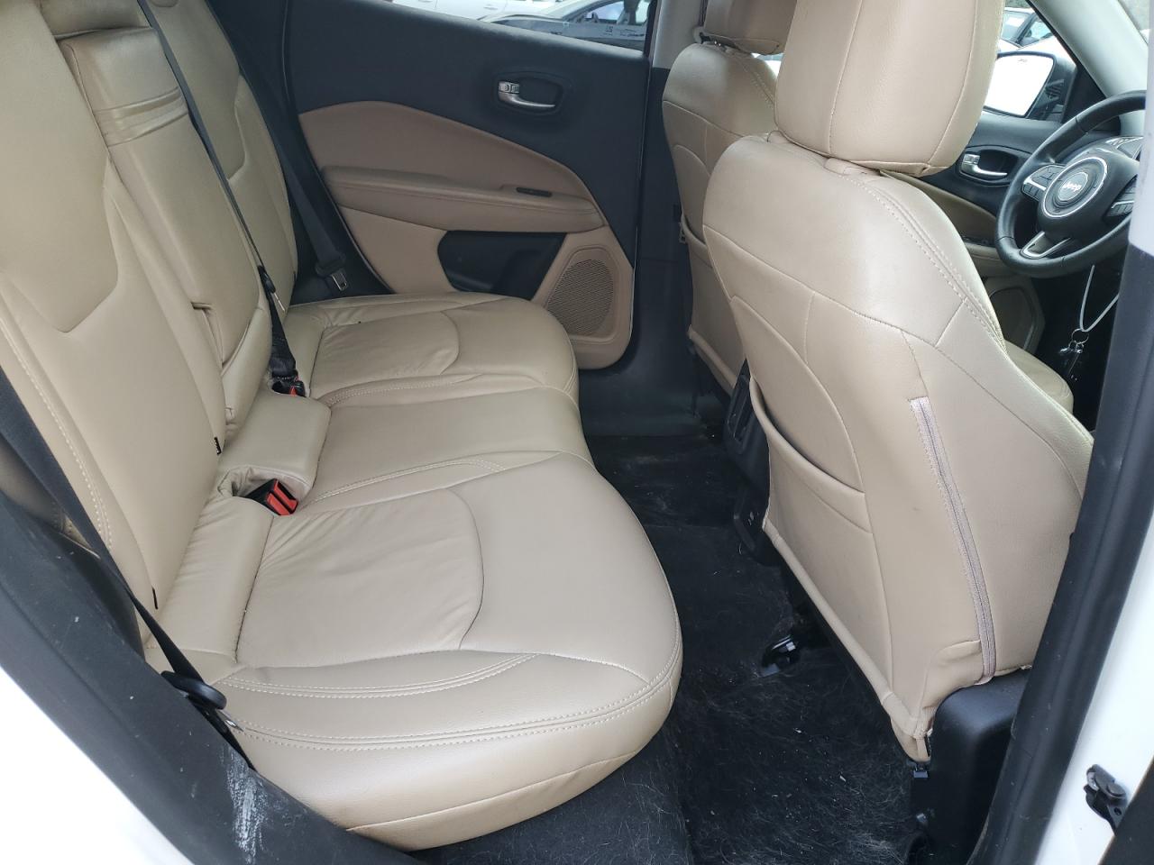 2018 Jeep Compass - Image 11