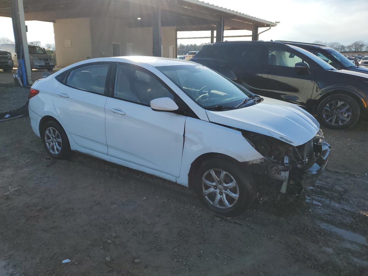 2013 Hyundai Accent - Image 4