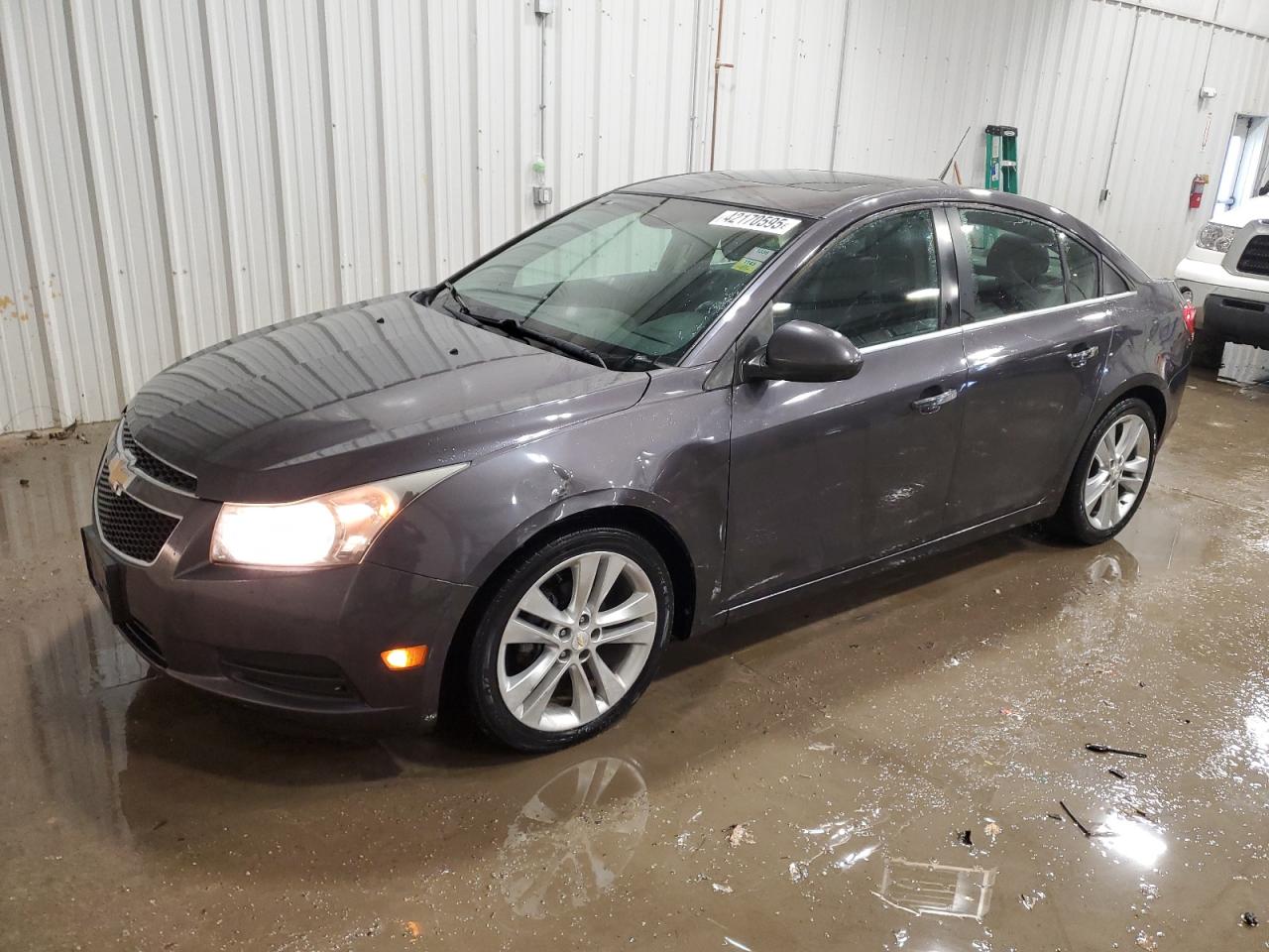 2011 Chevrolet Cruze - Image 1