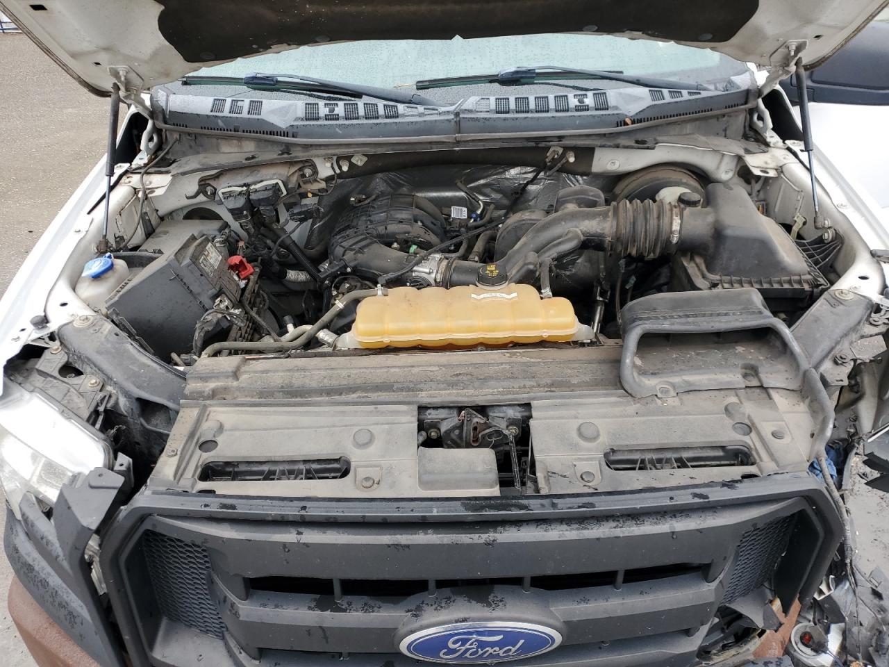 2016 Ford F-150 - Image 12